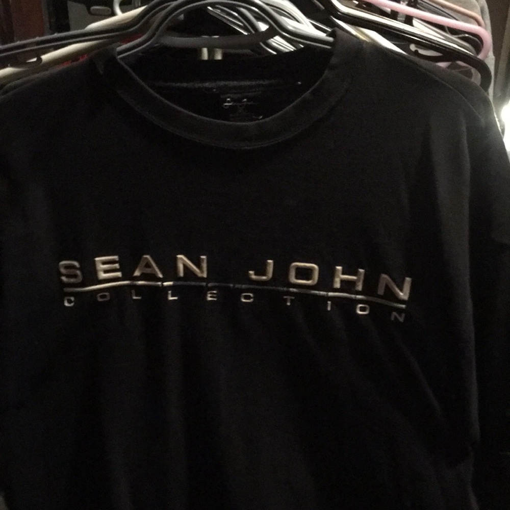 This is a used T-shirt from the beginning of Sean “Puff Daddy Combs” clothing li